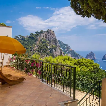 Olga Luxury 2* Capri